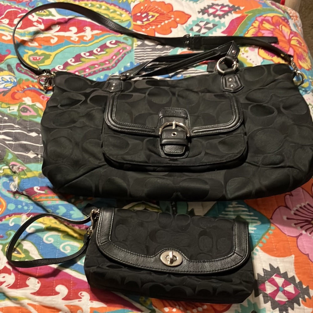 Vintage Black coach signature bag with Matching Wrist Wallet F1382-F26280